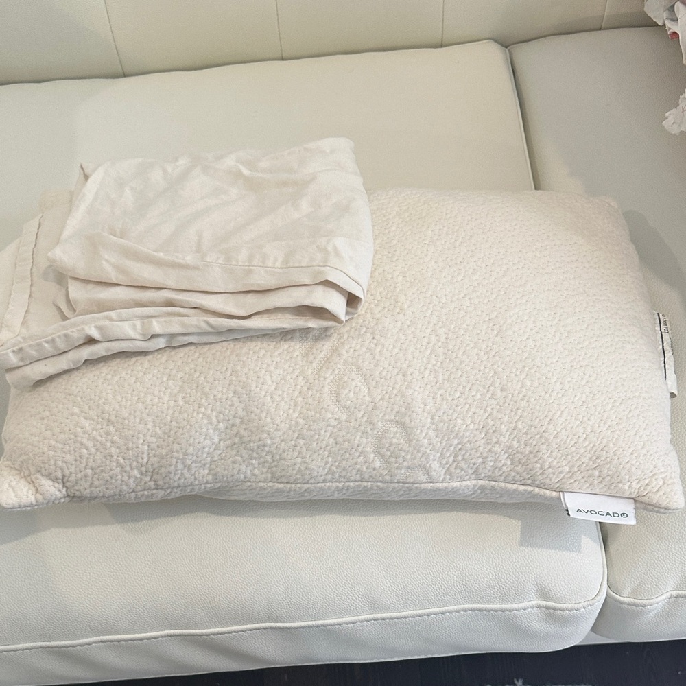 Avocado Organic Toddler Pillow and 2 cases